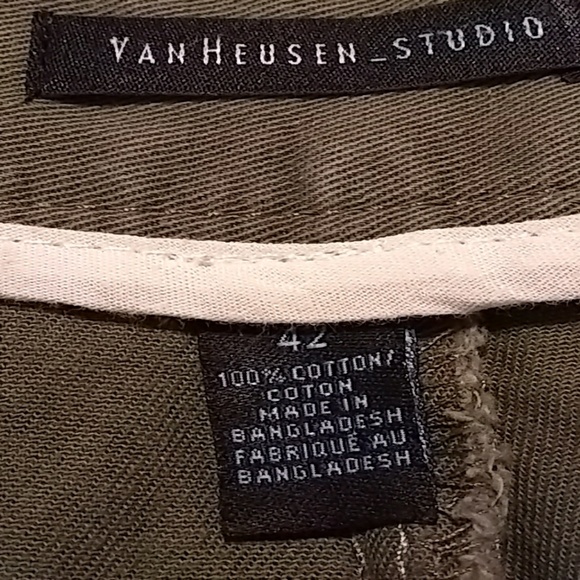 Van Heusen Men Shorts - Picture 3 of 3